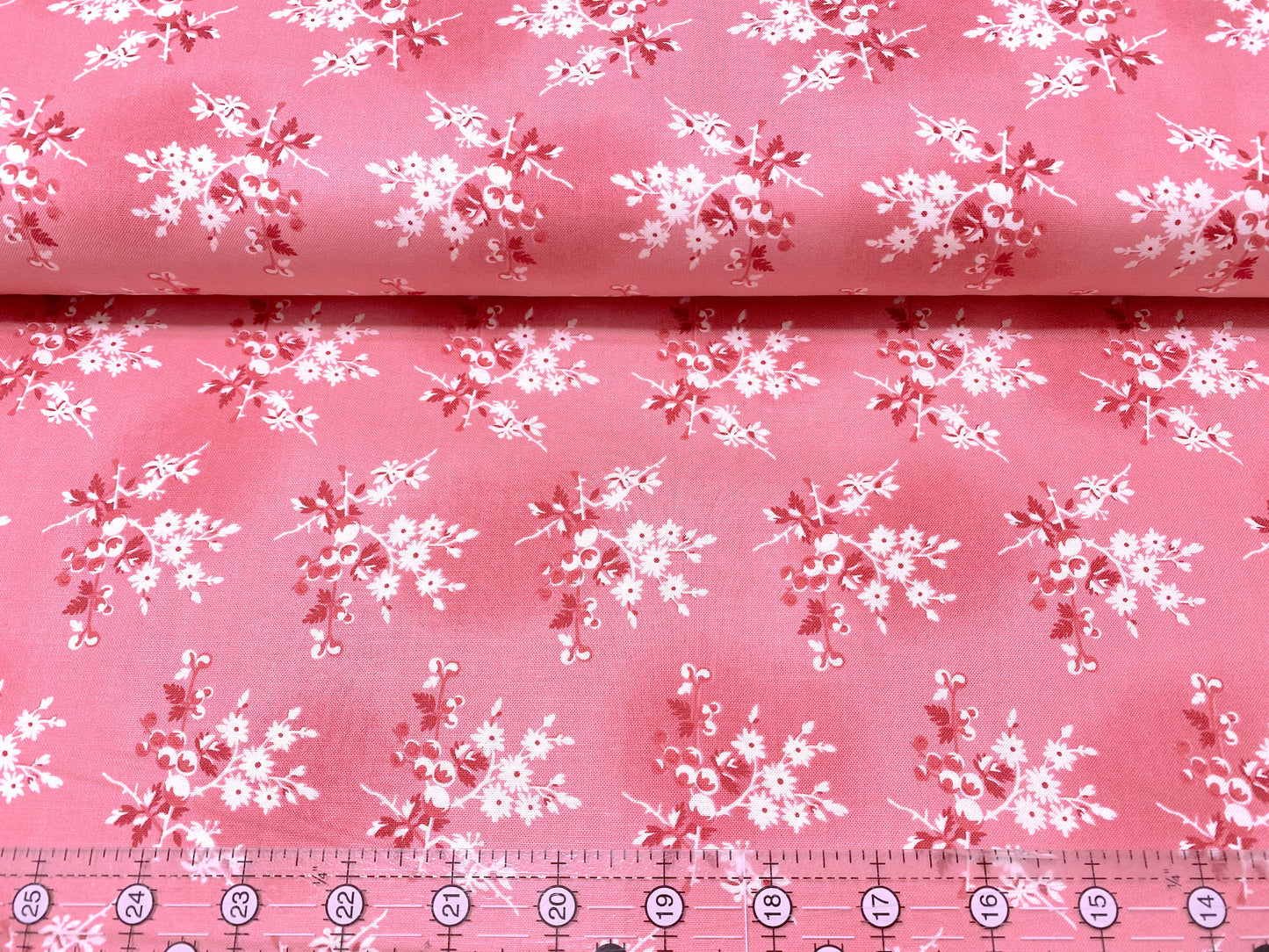 Edyta Sitar Little Sweetheart ; Laundry Basket Quilt A-8824-E ; 100% Cotton