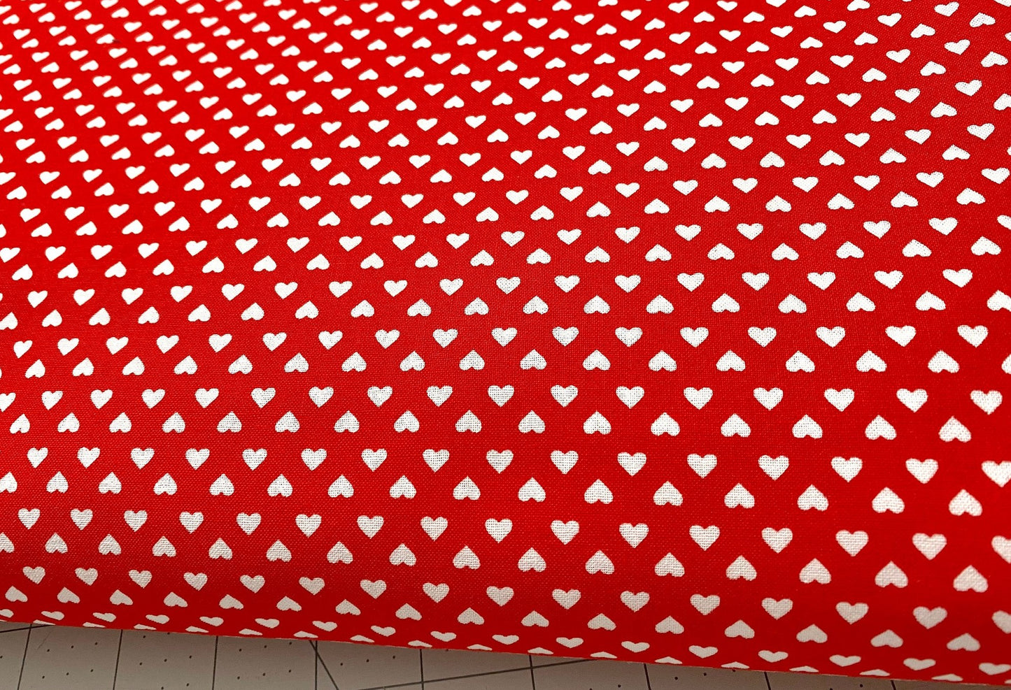 Robert Kaufman's Classiques Sevenberry Hearts Fabric 100% Quilt Cotton (Sold 1/2yd & Up)