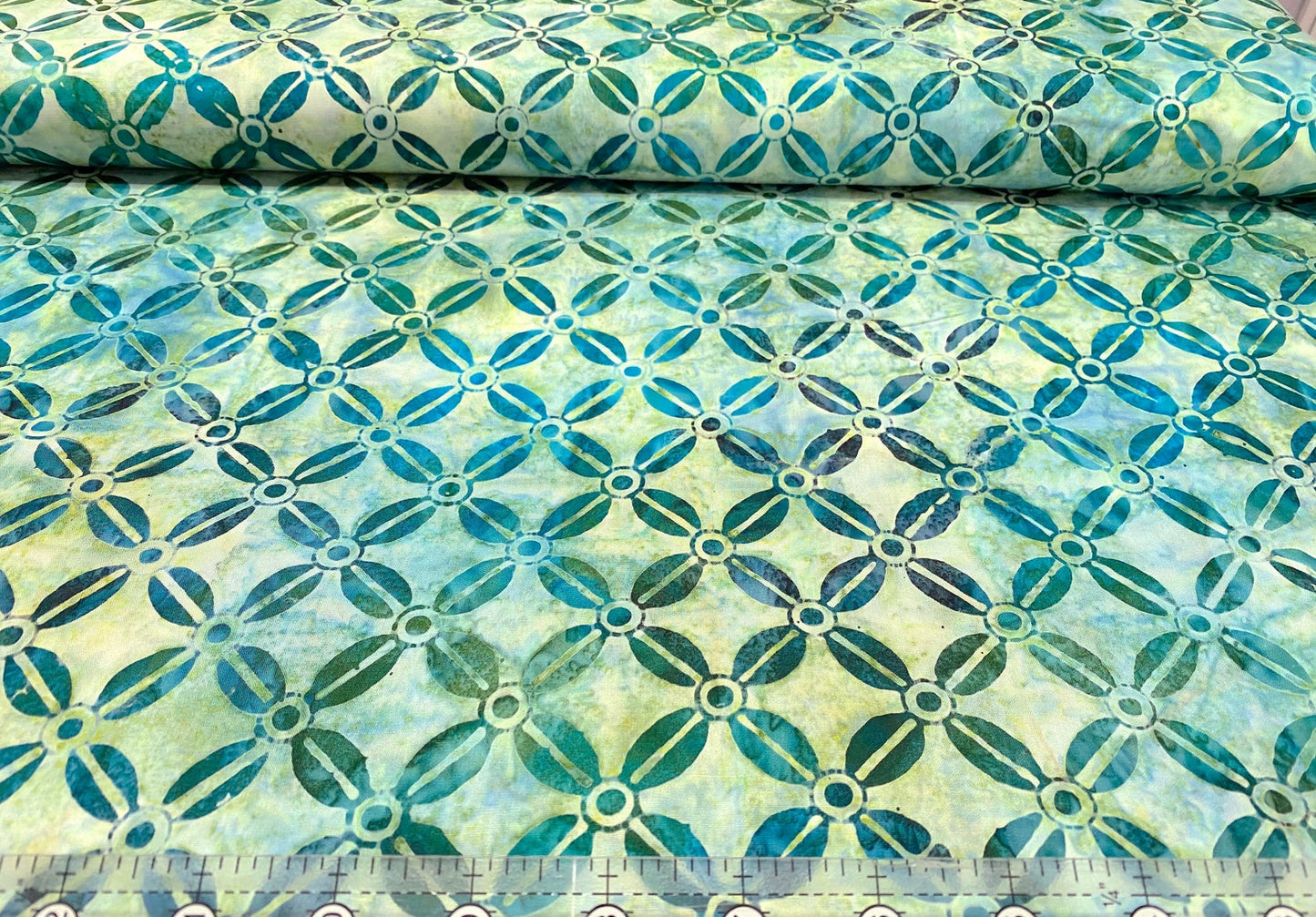 Robert Kaufman's Artisan Batiks Modern Twist Lunn Studio Fabric; 100% Batik Combed Cotton Geometric